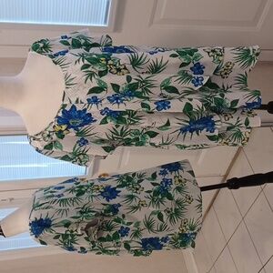 4/$30 Dainty White Floral Layered Blouse - Size 2X